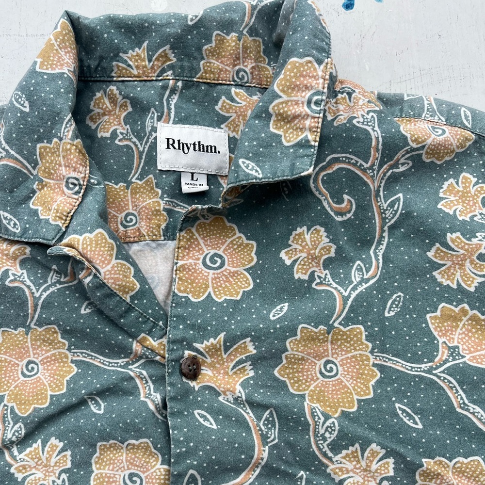 Rhythm. Green Floral Casual Button-Down Shirt